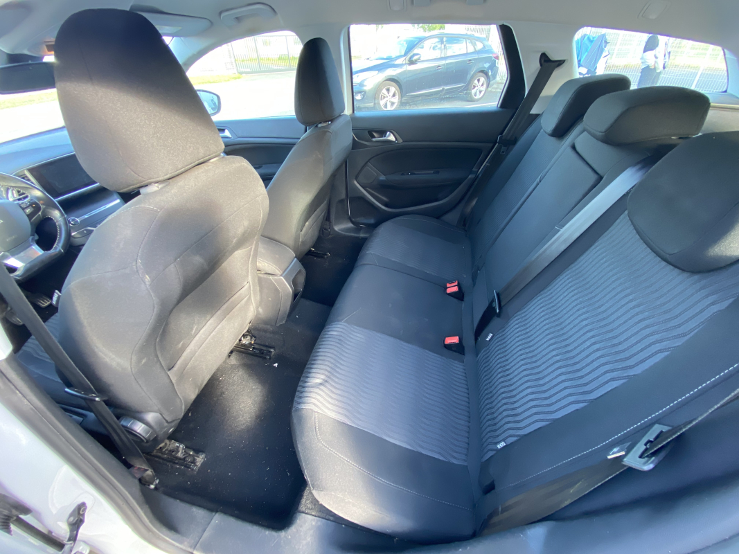 Peugeot 308 — 13
