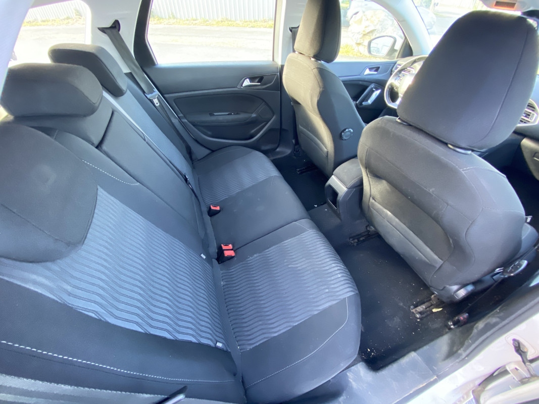 Peugeot 308 — 14