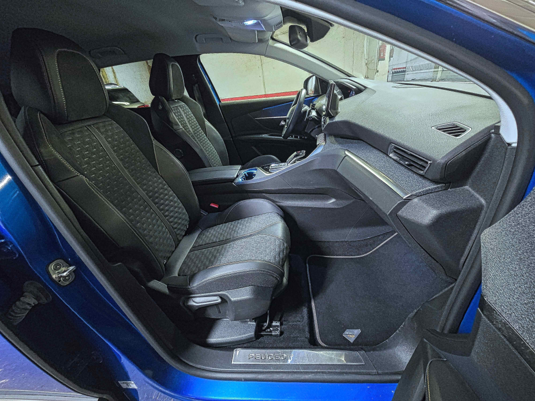 Peugeot 3008 — 23