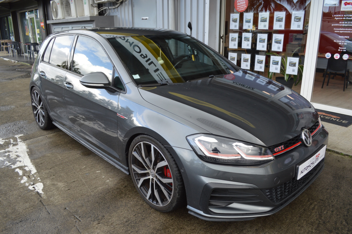 Volkswagen Golf — 2