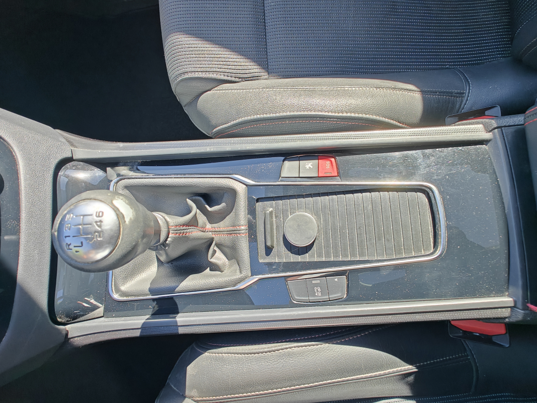 Peugeot 508 SW — 28