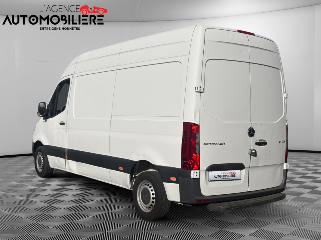 Mercedes Sprinter — 3