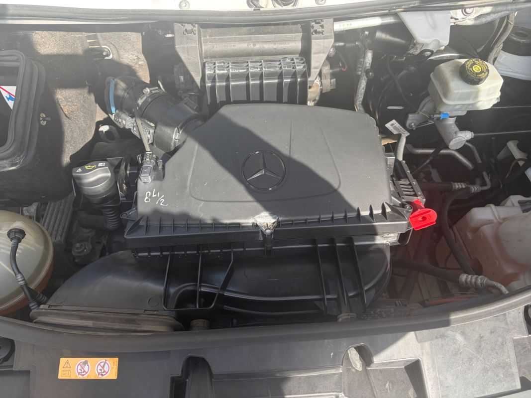 Mercedes Sprinter — 18