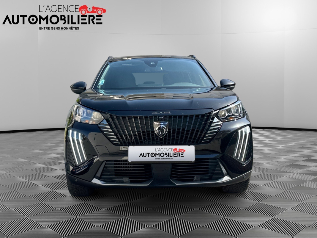Peugeot 2008 — 3