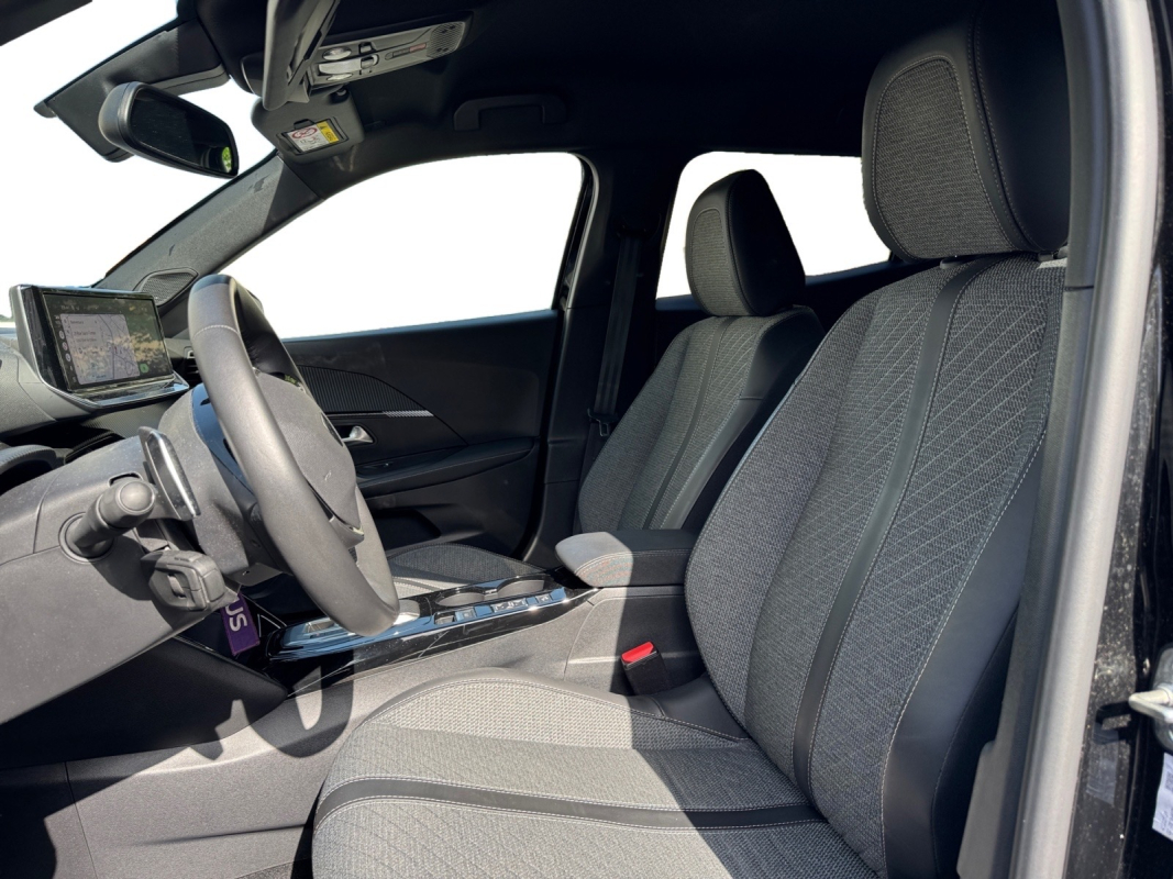 Peugeot 2008 — 10