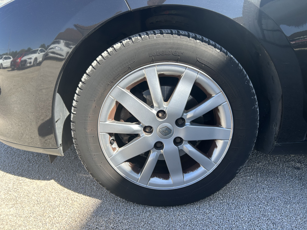 Renault Megane coupe — 26