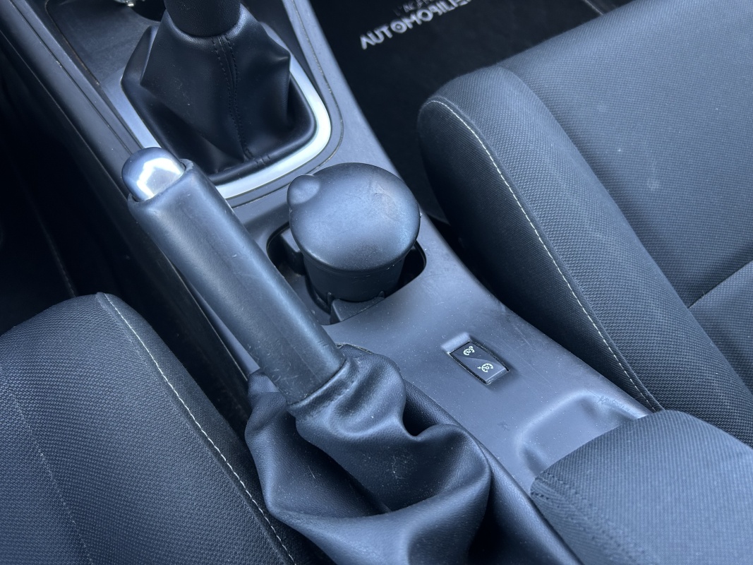 Renault Megane coupe — 21