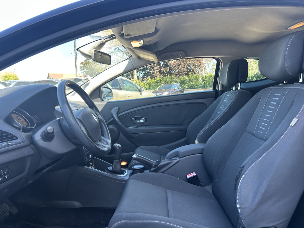 Renault Megane coupe — 15