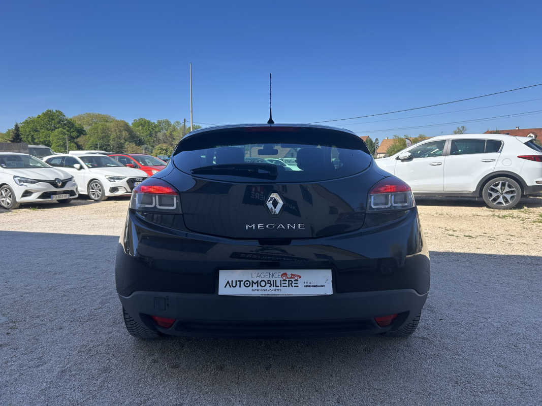 Renault Megane coupe — 7