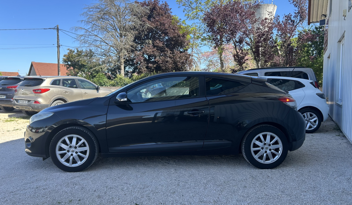 Renault Megane coupe — 5