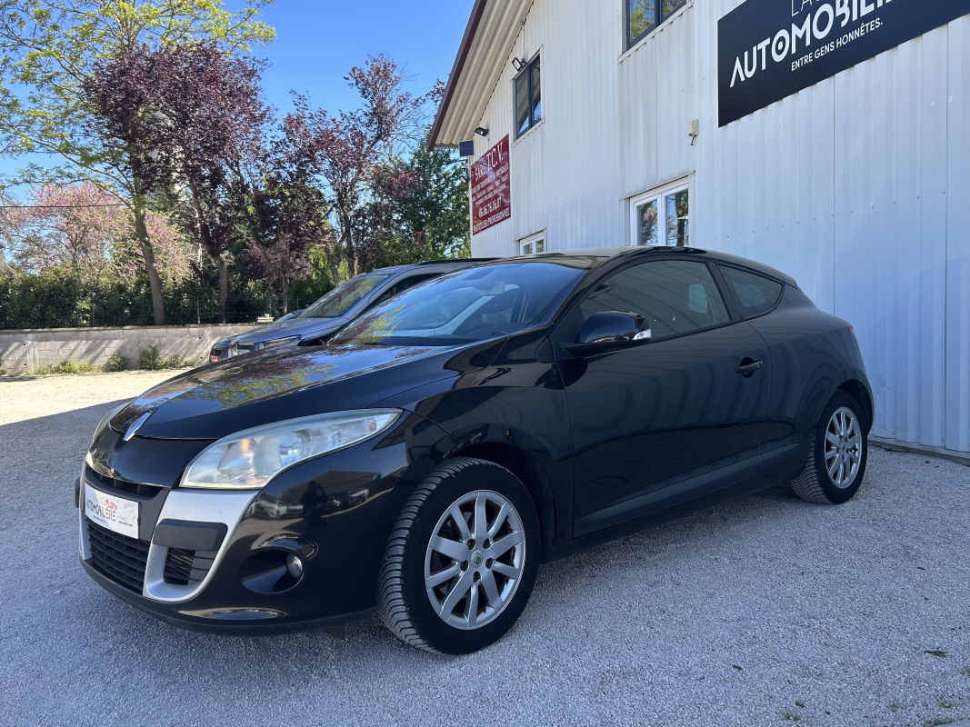 Renault Megane coupe — 4