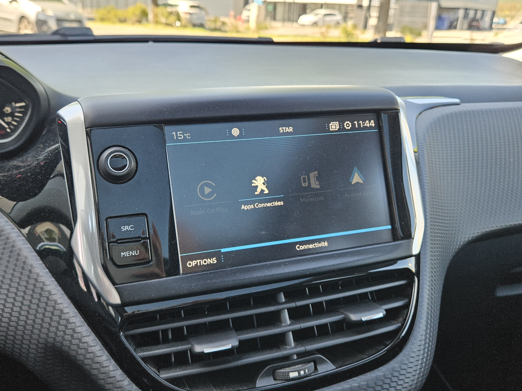 Peugeot 208 — 22