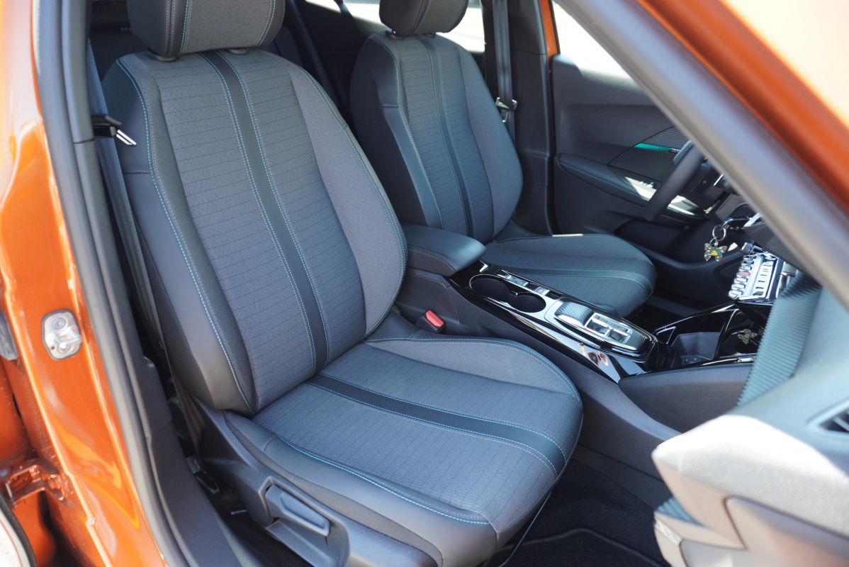 Peugeot 2008 — 10