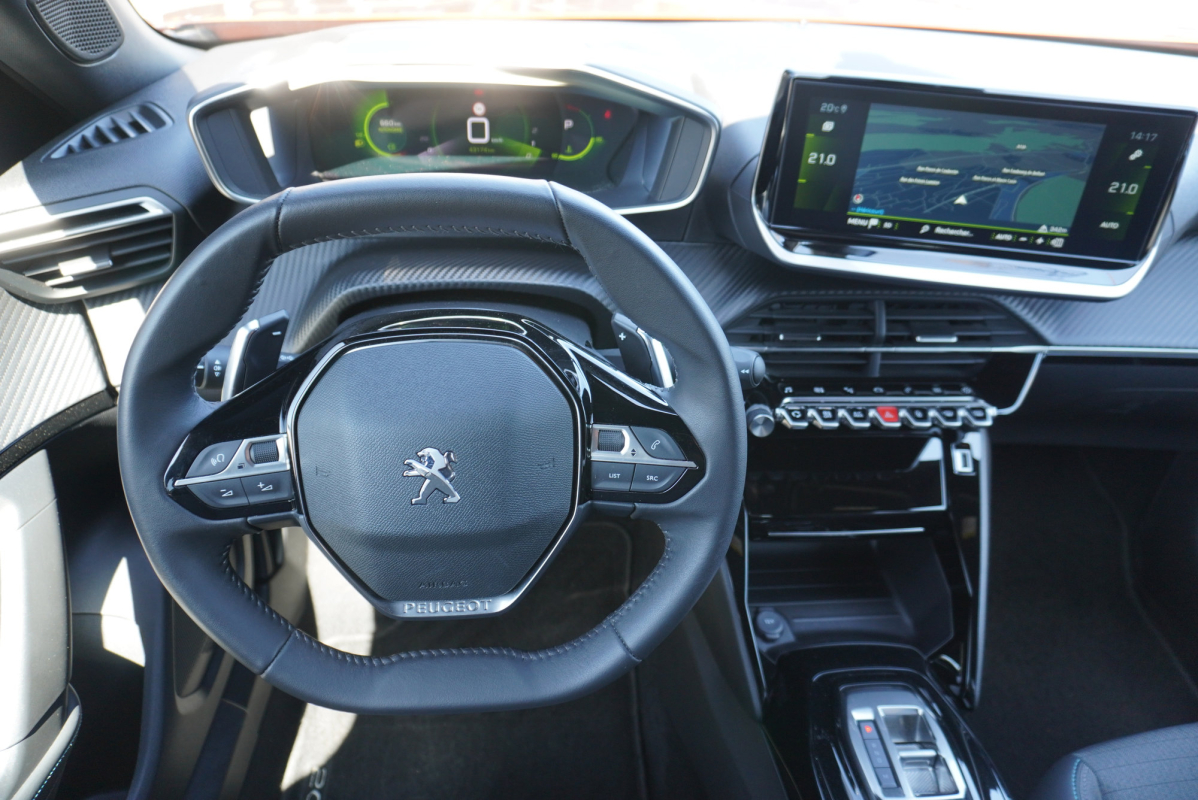Peugeot 2008 — 14