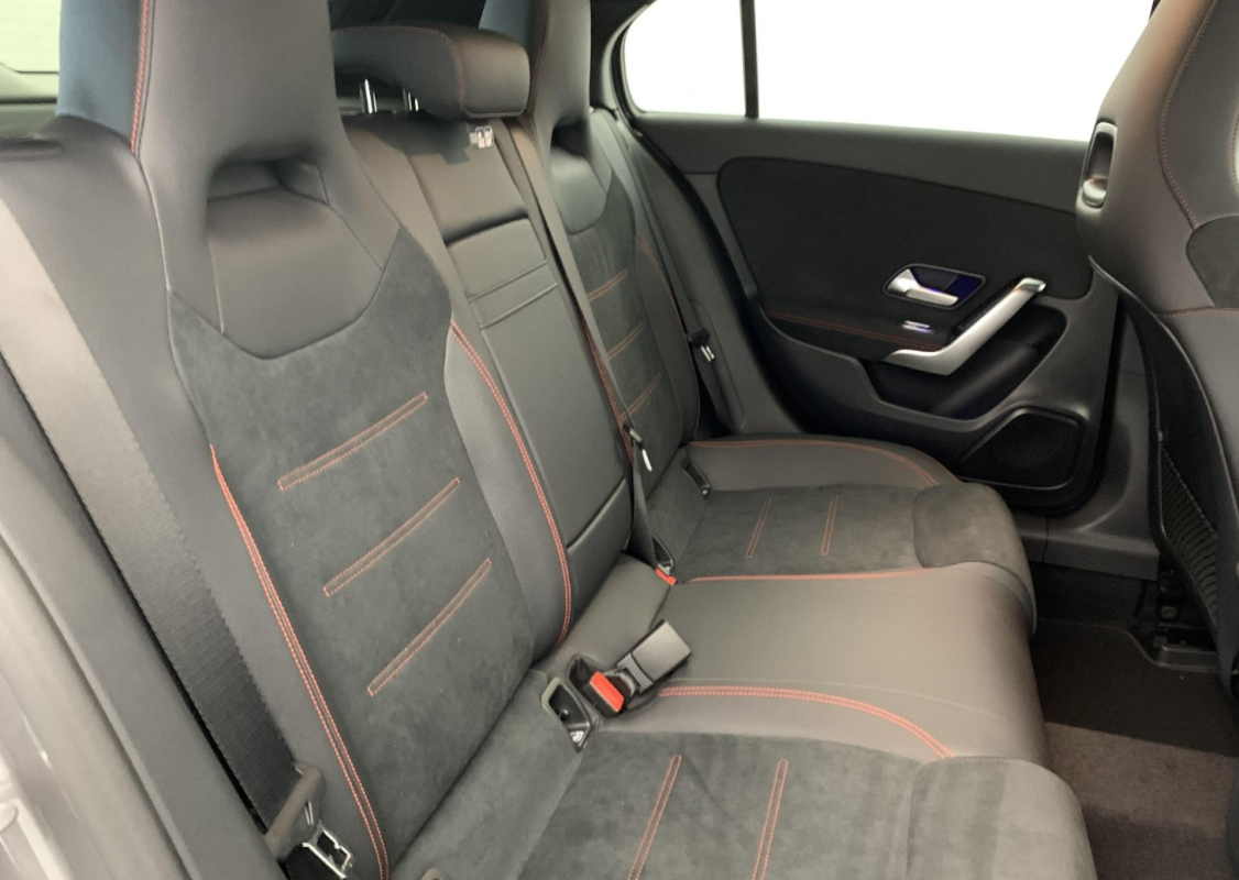 Mercedes Classe A — 15