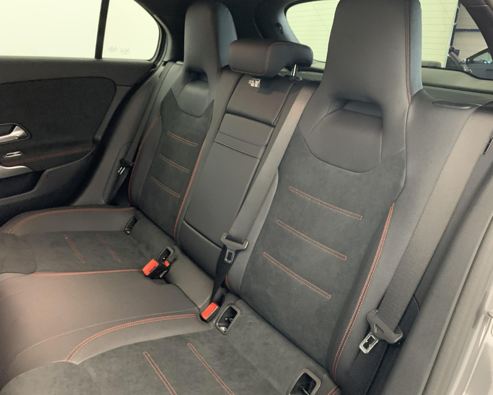 Mercedes Classe A — 14