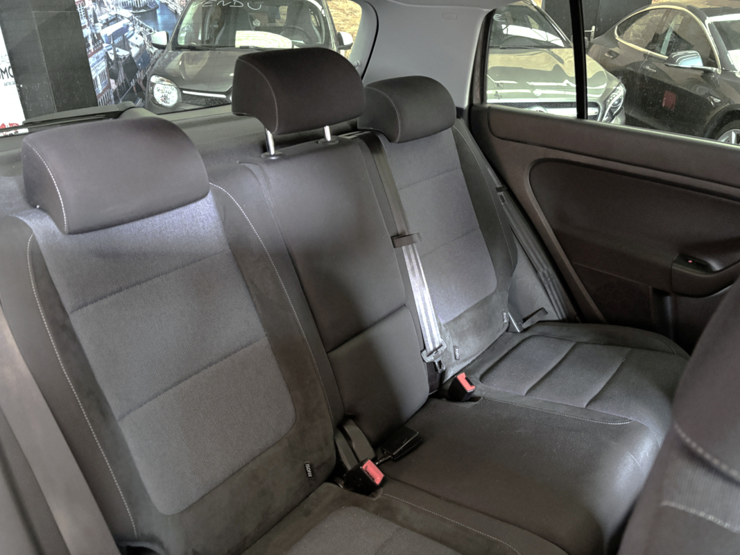 Volkswagen Golf Plus — 12