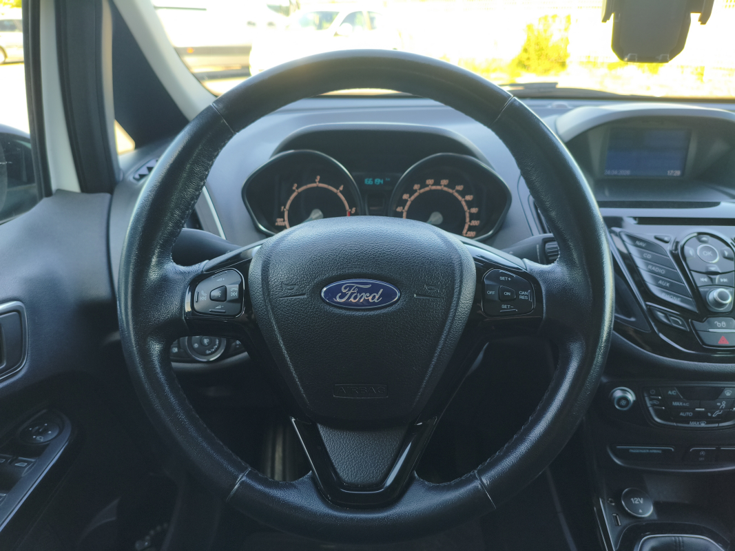 Ford B-Max — 15