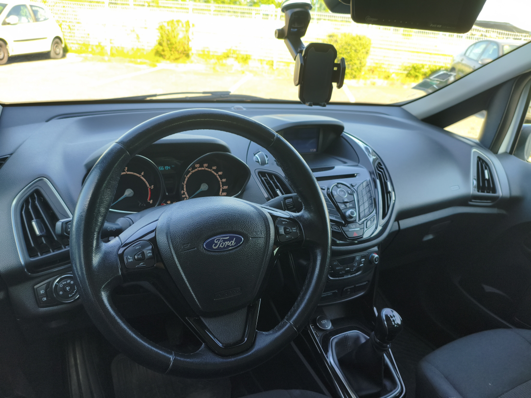 Ford B-Max — 13