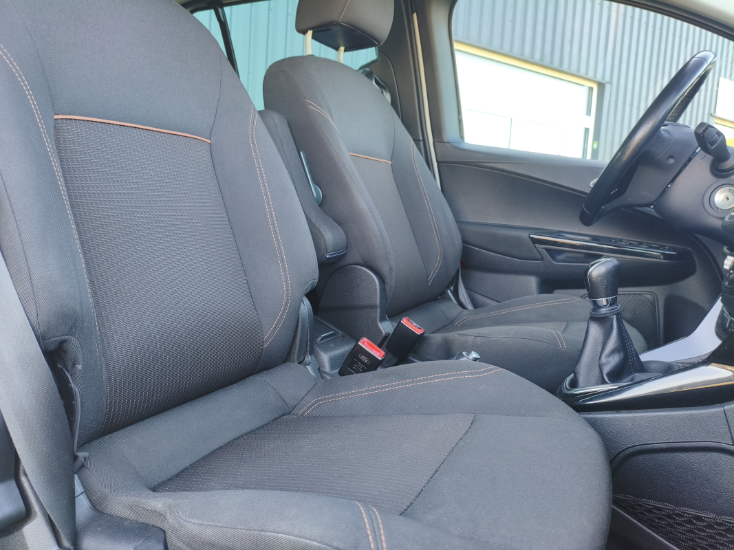 Ford B-Max — 17