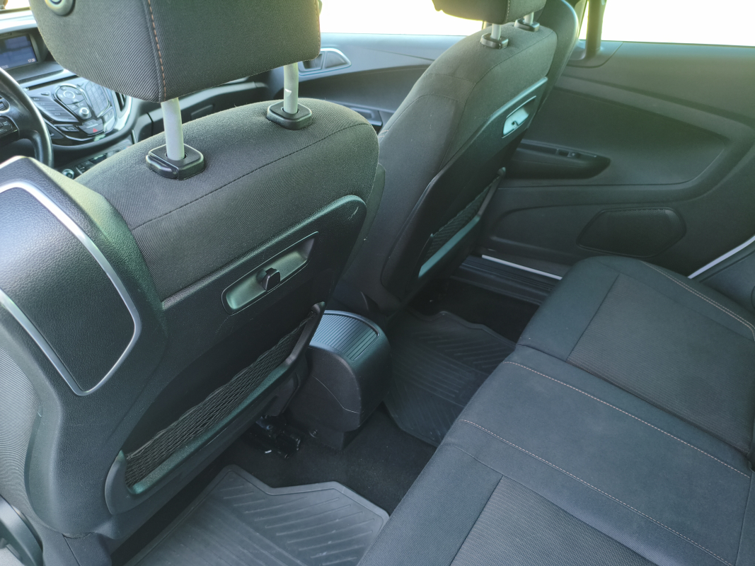 Ford B-Max — 24