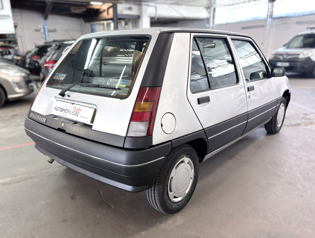 Renault Super 5 — 4