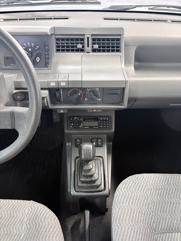 Renault Super 5 — 13