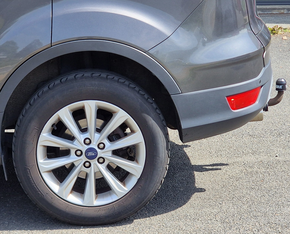 Ford Kuga — 24