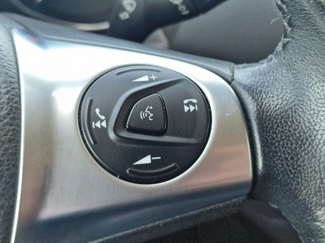 Ford Kuga — 27