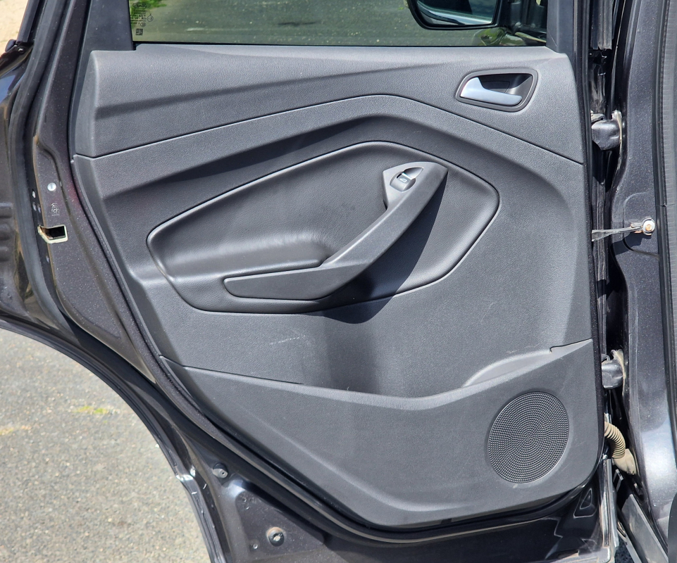 Ford Kuga — 32