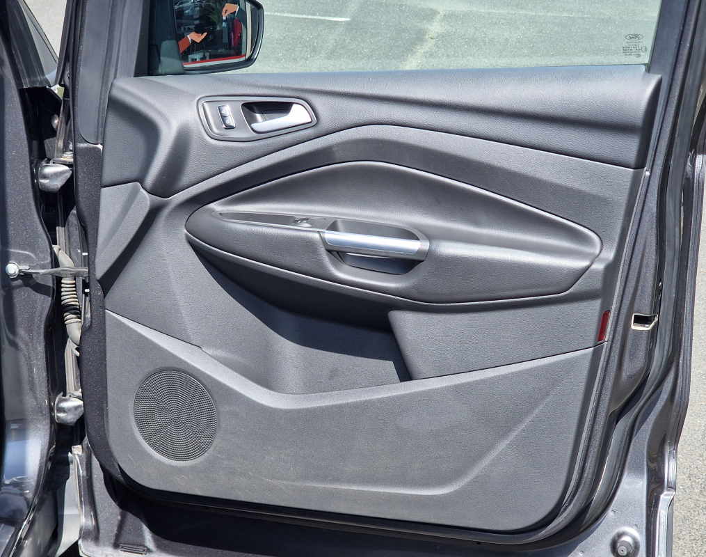 Ford Kuga — 31