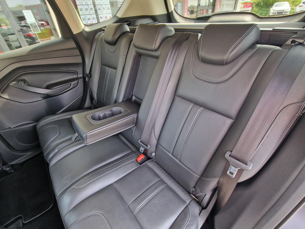 Ford Kuga — 33