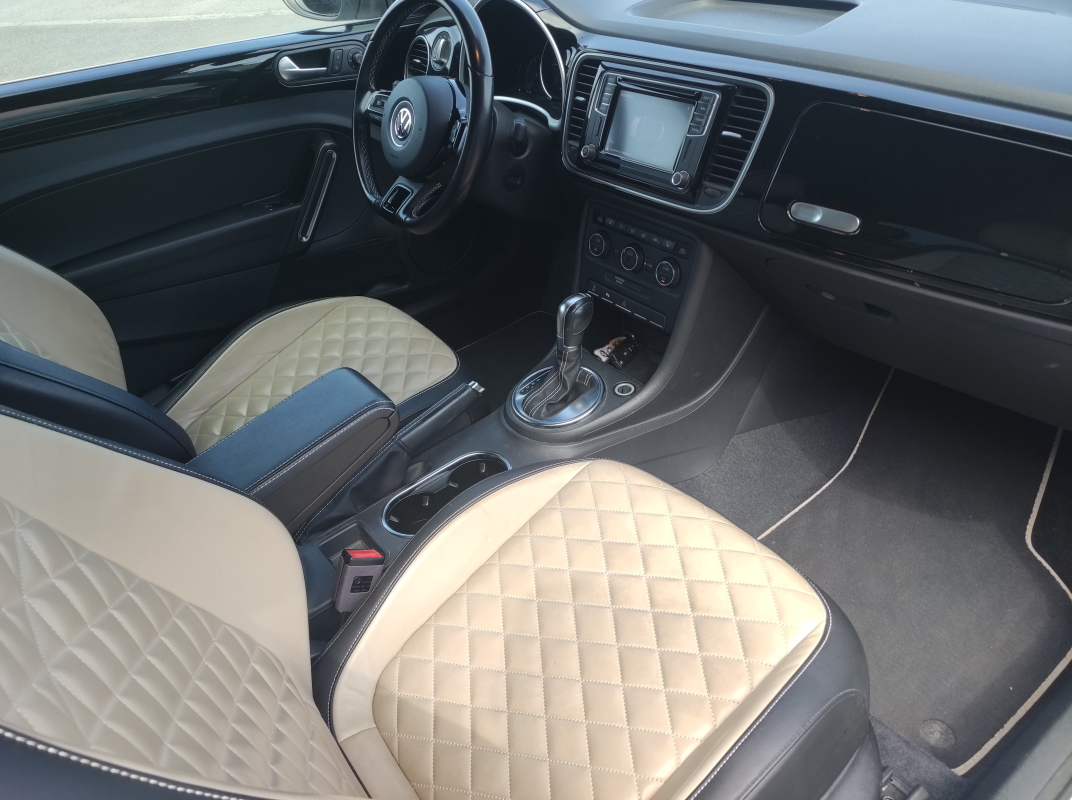 Volkswagen Coccinelle Cabriolet — 17