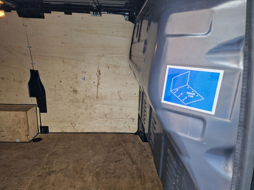 Mercedes Vito — 19