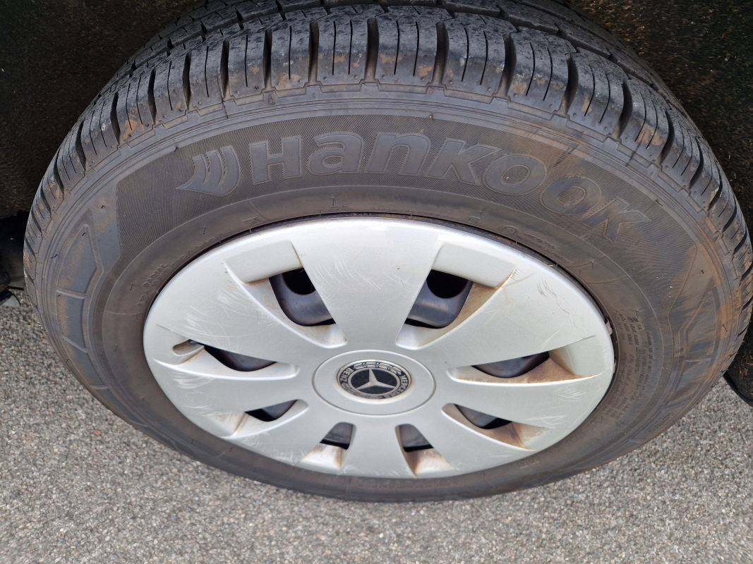 Mercedes Vito — 32