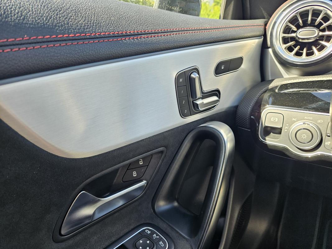 Mercedes Classe CLA — 33