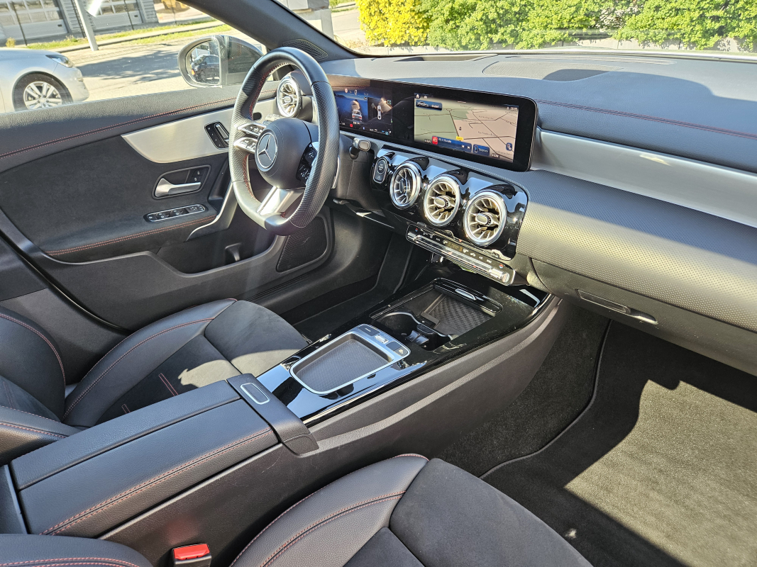 Mercedes Classe CLA — 14