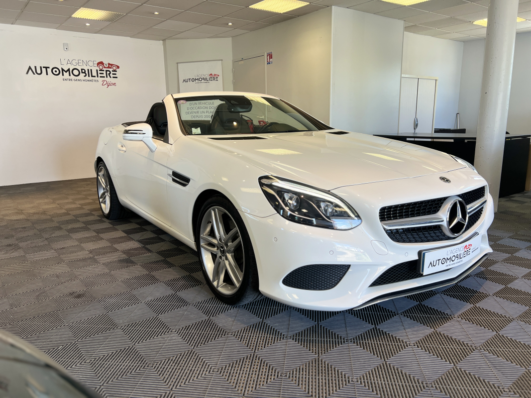 Mercedes SLC — 21