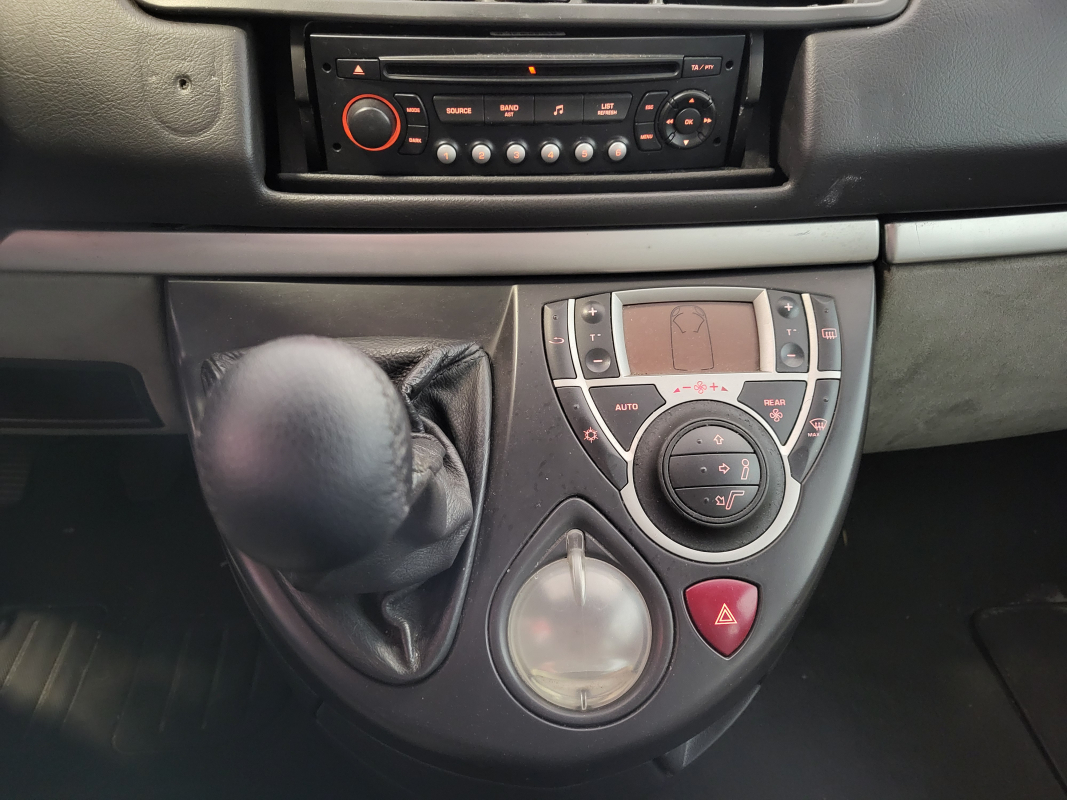 Peugeot 807 — 18