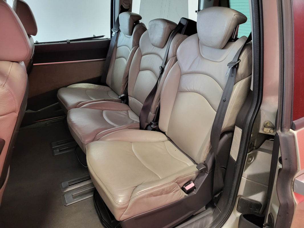 Peugeot 807 — 12