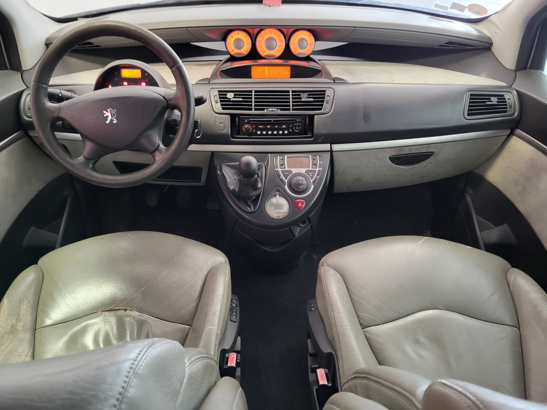 Peugeot 807 — 14