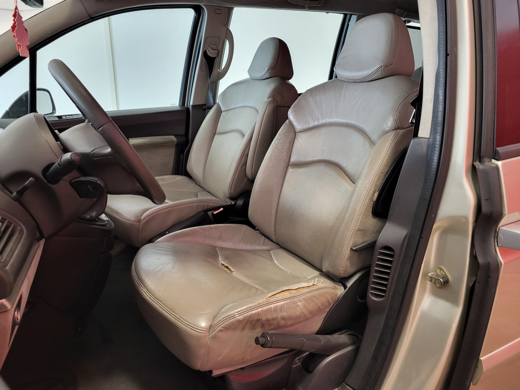 Peugeot 807 — 11