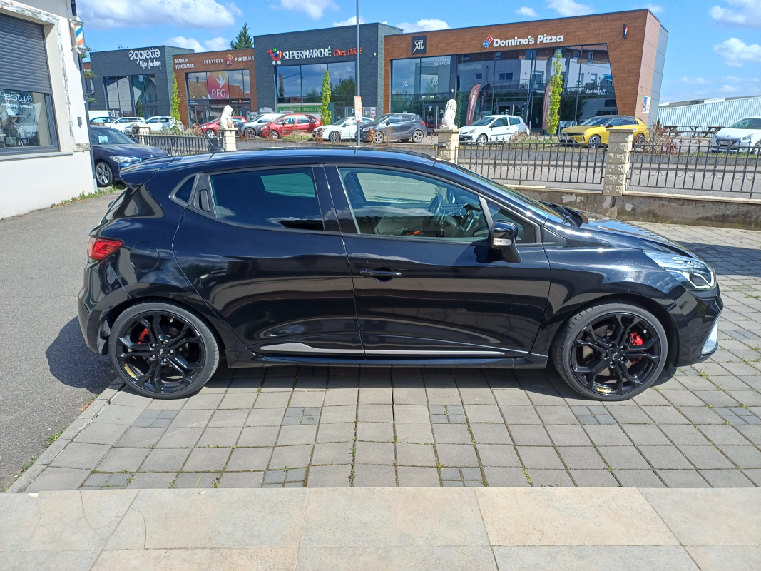 Renault Clio — 6