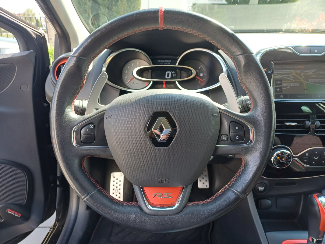 Renault Clio — 11