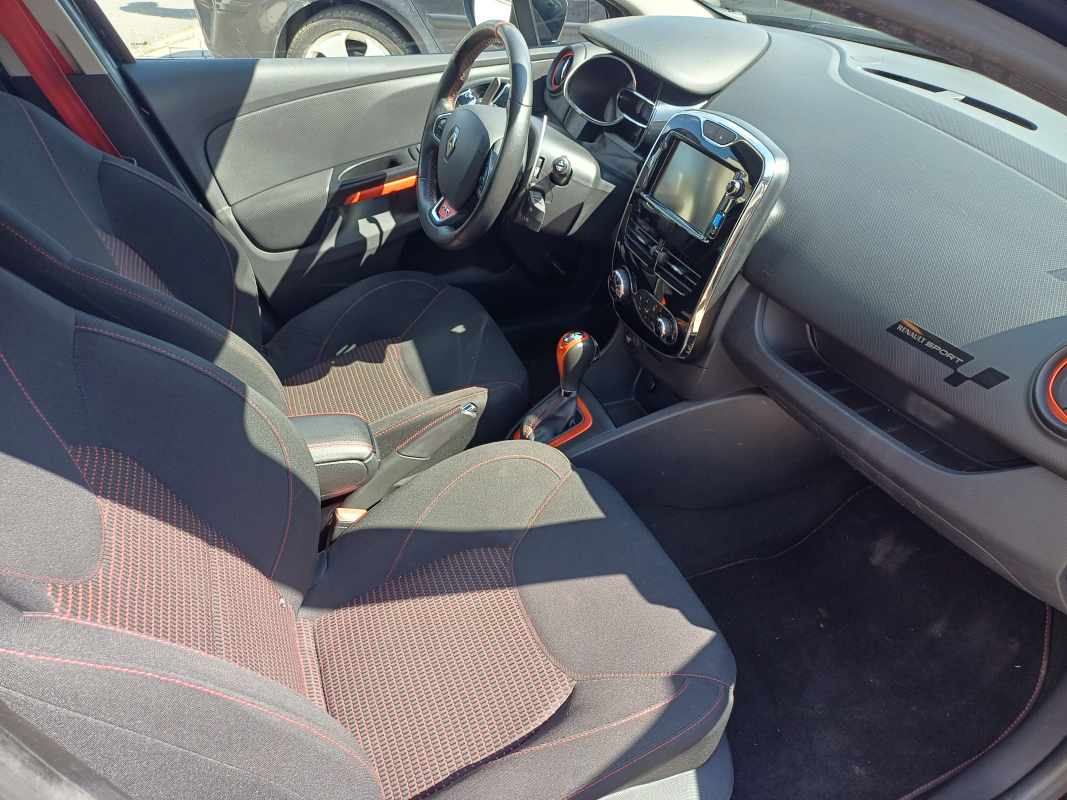 Renault Clio — 23
