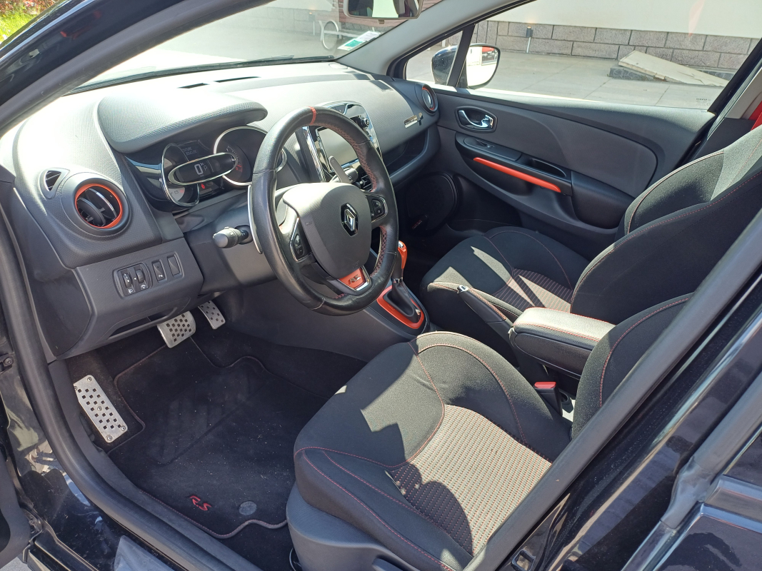 Renault Clio — 9