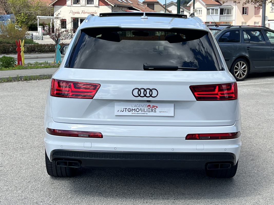 Audi Q7 — 4