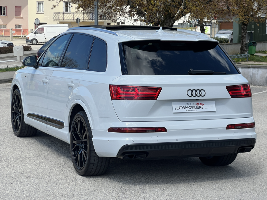 Audi Q7 — 3