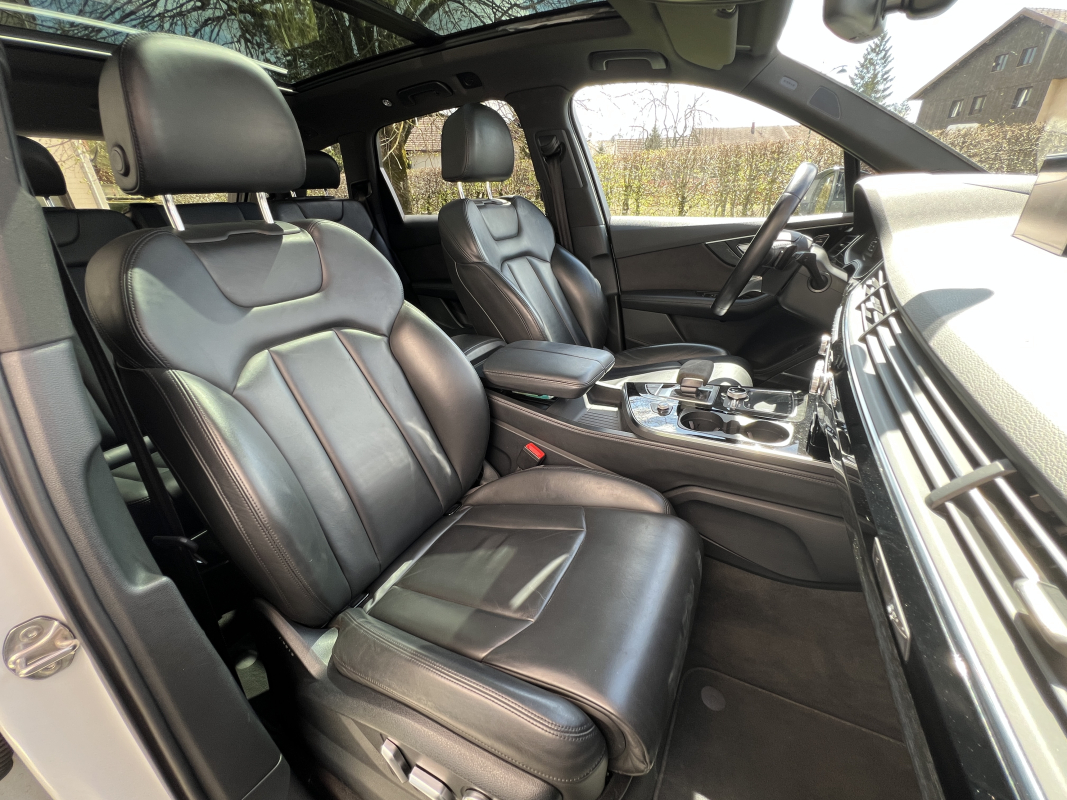 Audi Q7 — 13