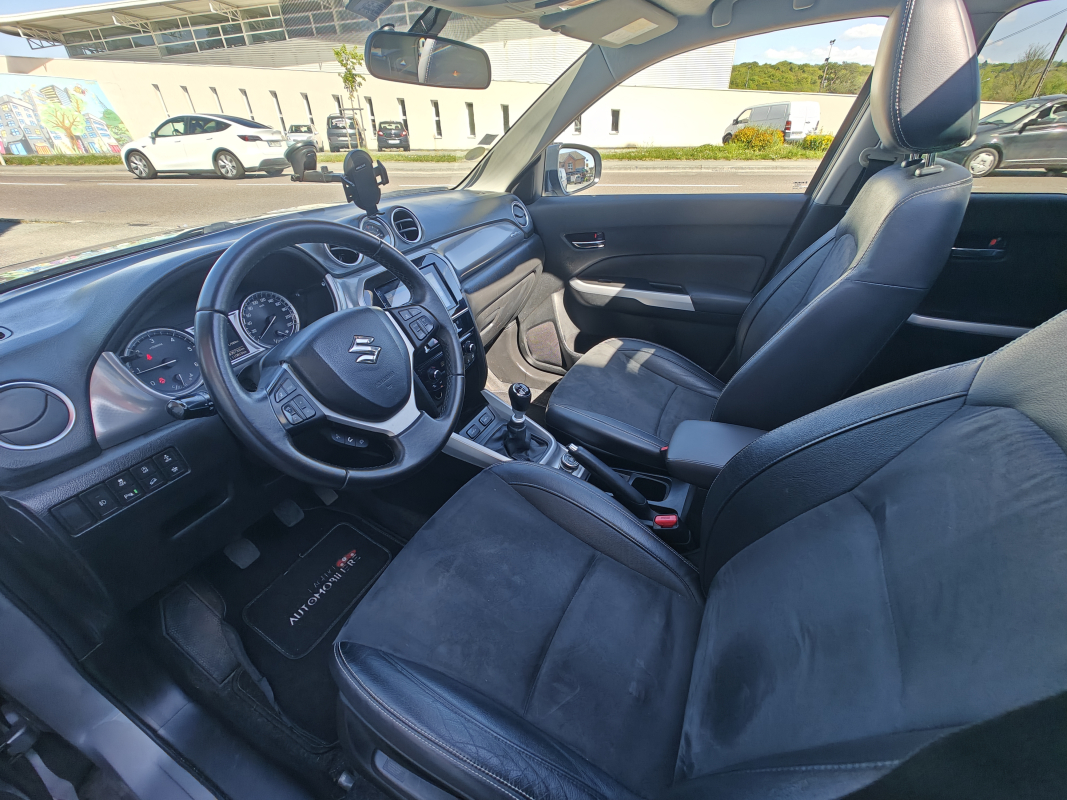 Suzuki Vitara — 10